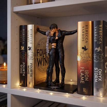 Violet and Xaden Booknook gift display